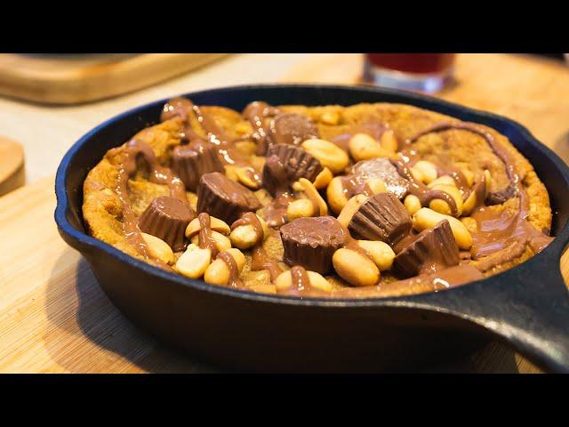 D Spot Dessert is Toronto's dessert cafe for cookie skillets
