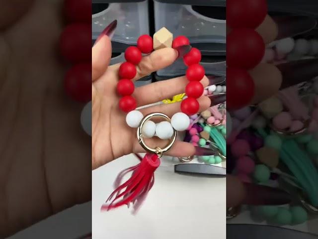 @Ella, I hate redhope you like️#ssmr #keychain #usa #gift #fyp #christmas #packing #diy #safety