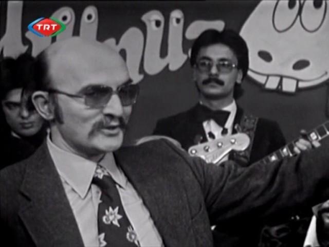 Gülünüz Güldürünüz Açılış - TRT Televizyonu (1976)