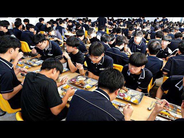 The Amazing Free School Lunch in Korea That Shocked People Around the World