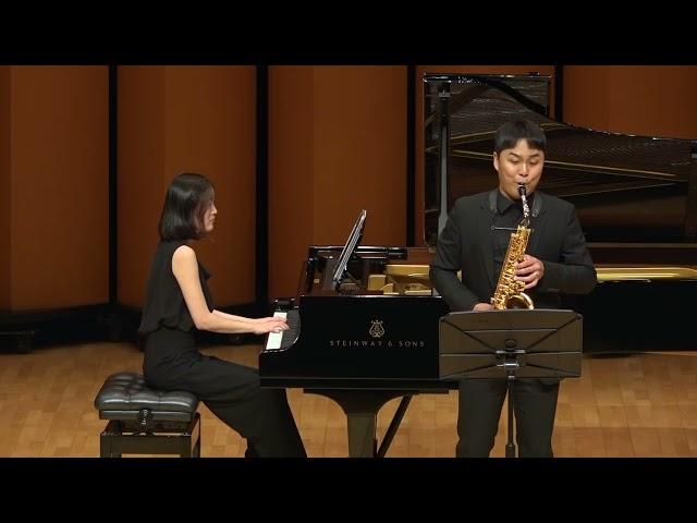 Solo de concert Op. 74 pour Saxophone Alto et Piano (1860) / J. B. Singelee