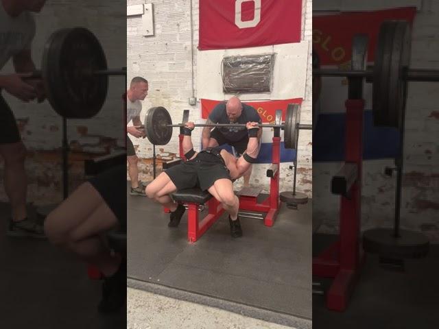 Bench Press with Dangling WEIGHT RELEASERS? #shorts #powerlifting #benchpress