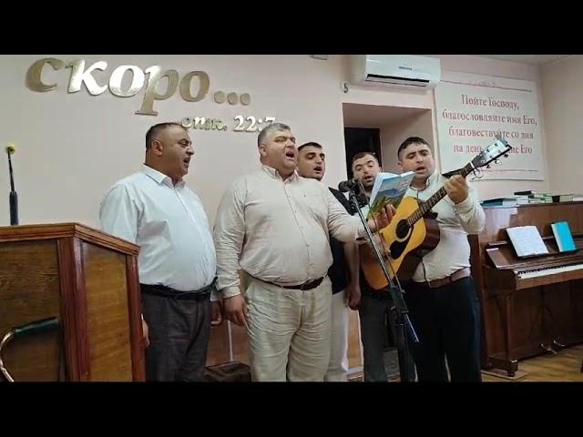 наши братья  пают на циганском языке  на Посещение Казахстана  МСЦ ЕХБ