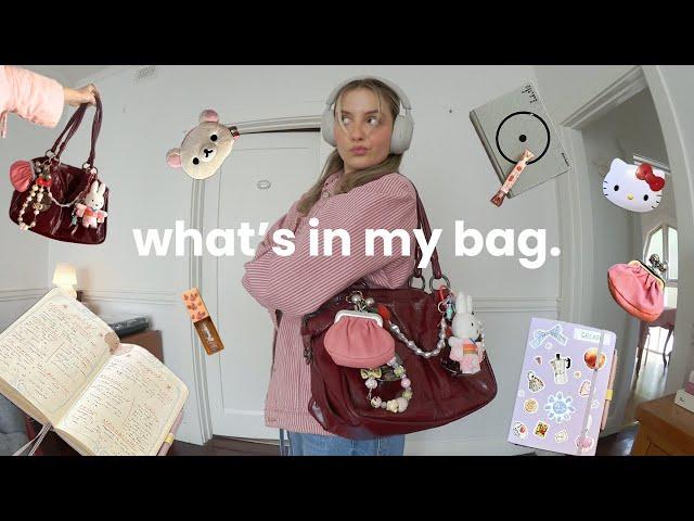 WHAT'S IN MY BAG?  | everyday essentials (trinket/journal girl edition)