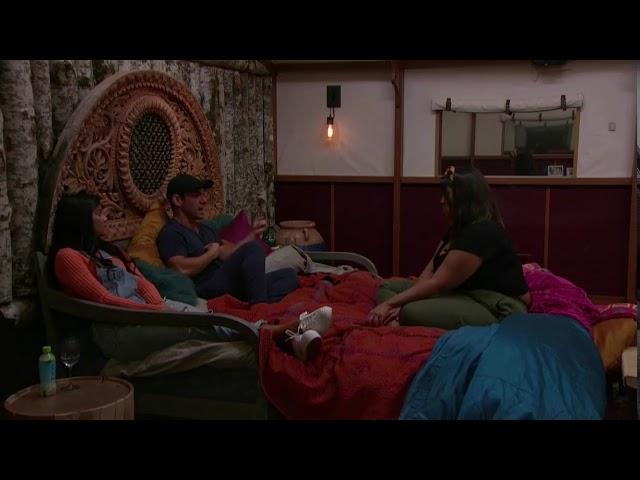 BB21 Live Feeds | Sis, Jess & Tommy talk about Jackson being Disrespectful to Women