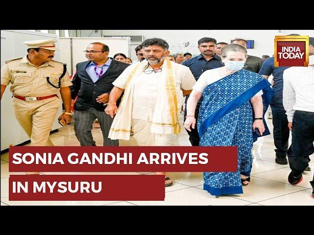 Sonia Gandhi Arrives In Mysuru To Join Rahul Gandhi For Congress' Bharat Jodo Yatra