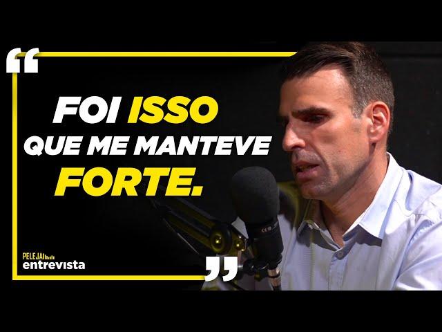 É assim que Mendel vem lidando com a perda do filho de 5 anos | Cortes PELEJA ENTREVISTA