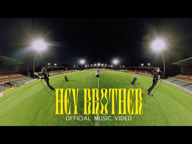 KEEMOSABE ft. Stefan De Vrij - Hey Brother [Official music video]