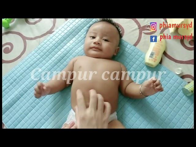 CARA MENGATASI PERUT KEMBUNG PADA BAYI // PIJAT PERUT BAYI KEMBUNG