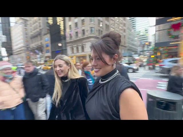 Ashley Graham OPEN THE NEW  SWAROVSKI STORE ON 5TH AVE