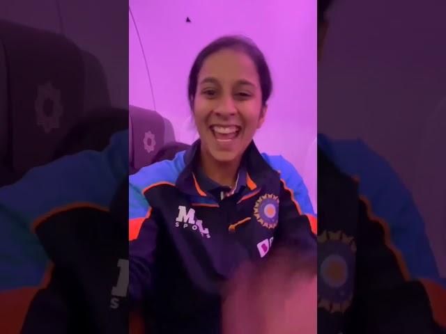 Women Cricket Team Doing Masti In Flight️ || Smriti Mandhana || Jemimah Rodrigues ||