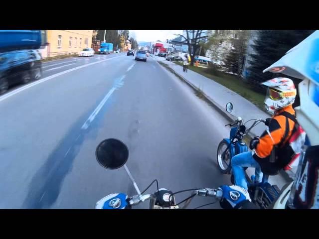 Autumn riding and moped fun in city - [Fun Moto]