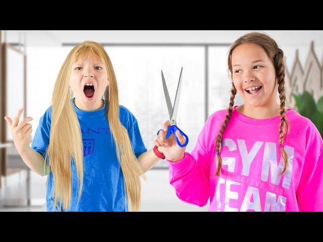 Amelia, Avelina and Akim pretend play Hair Salon