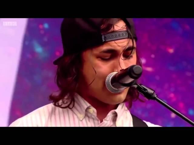 Pierce The Veil - Caraphernelia Live at Reading 2015