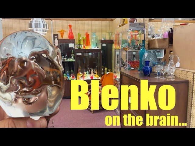 Blenko haul, Murano glass and unusual brain related items at Pickers Paradise in Niles, MI 5k Tour!