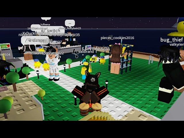 playing Roblox shuba duck