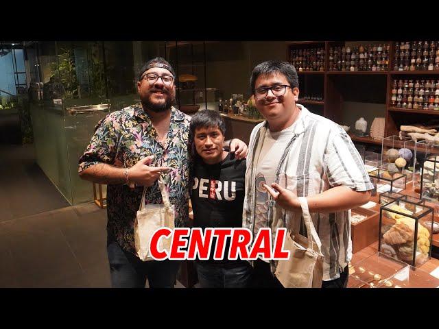 ¿VALE LA PENA COMER EN CENTRAL? | elcholomena ft. @Waldir.maqque @acomerpe