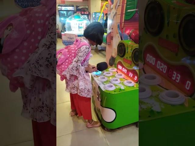 Frog game at Mall of Lahore #videogames #gamesforkids #games