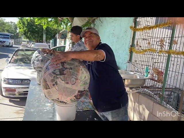 Asiendo bolas Jumbo ya vendimos todas #losmochis #video #manualidades #piñatas #fiesta