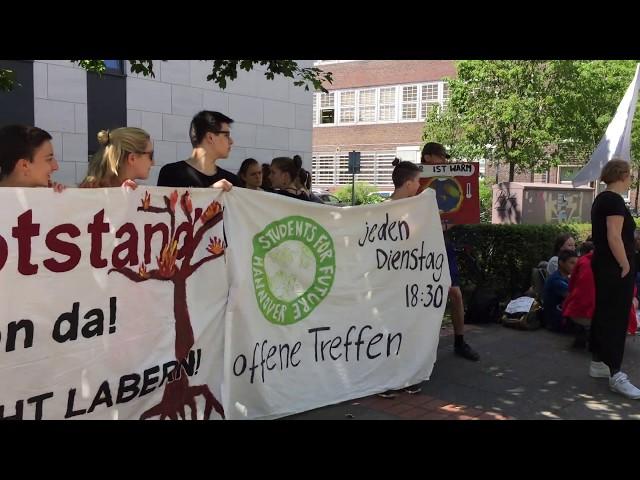 #StudentsForFuture #FridaysForFuture heute vor dem Regionshaus