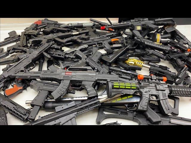 Lots of Toy Guns. Pubg Guns and Bead Throwing Pistols.