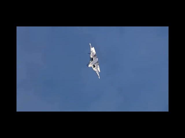 Su-57 extreme horizontal 180 degree turn without height loss