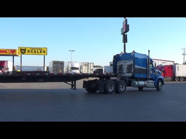 2506 Watching trucks at the loves truck stop