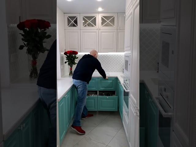 Кухни на заказ. Обзор выкатных ящиков