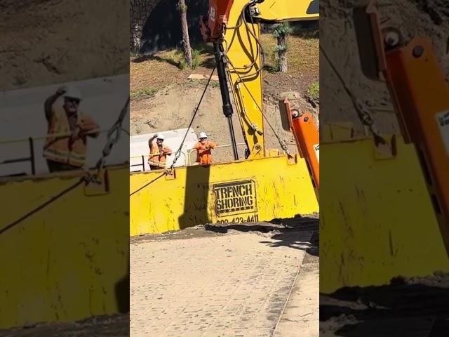 If it doesn’t fit, kick it. #excavator #caterpillar