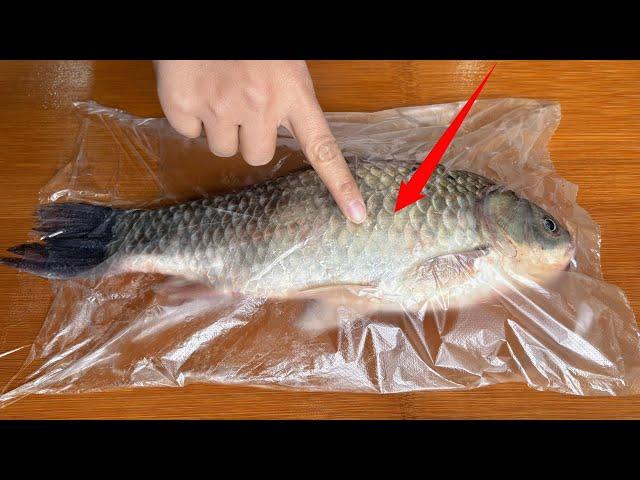 Remove Fish Scales with a Plastic Bag – Fast & Clean!