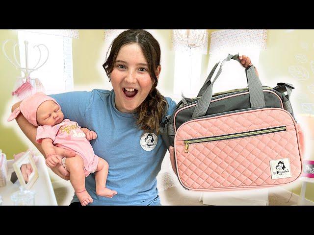 PACKING MY SILICONE BABY'S DIAPER BAG - WE'RE GOING TO FIJI