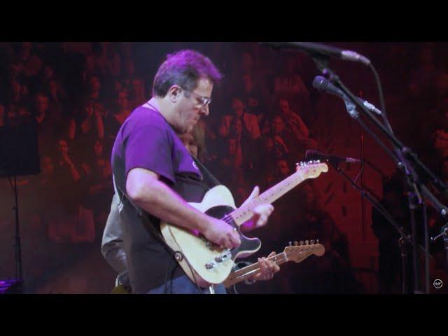 I Ain't Living Long Like This - Vince Gill & Albert Lee. Live Guitar Festival New York 2013.