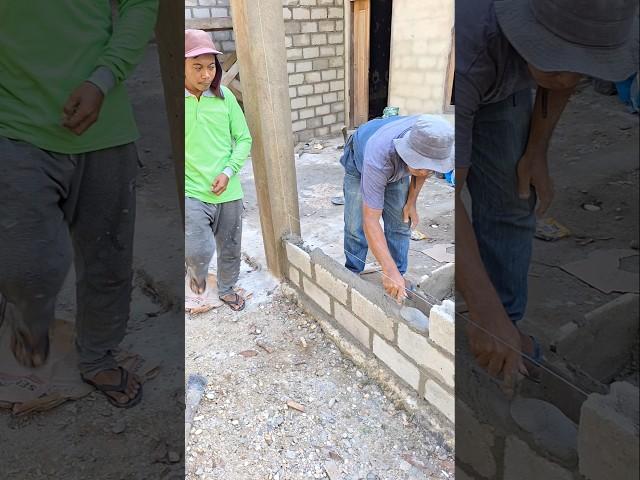 Beginner craftsmen must be monitored continuously..