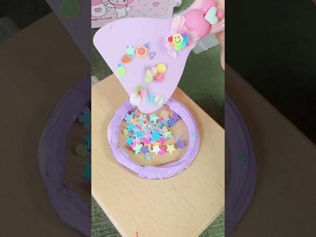 แม่มี่รีวิว DIY บีบครีม ทำพวงกุญแจชื่อ เขย่าวิ้ง #ของDIy #รีวิวของเล่นDIy #แม่มี่สายเล่น