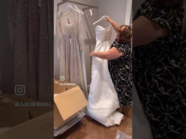 Unbox our Leah Da Gloria #weddingdresses with us! #columbus #columbusohio #bridalcouture #bridal