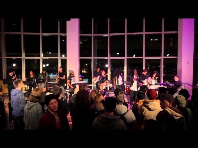 Can't Hide Love [Earth Wind & Fire] - NikKollective LIVE @ The Berklee Caf