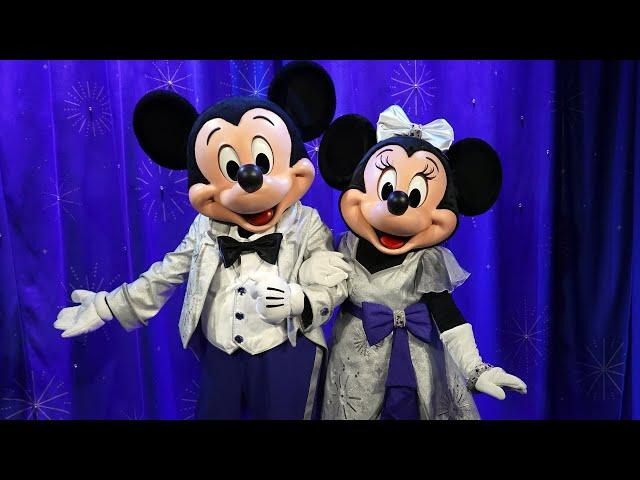 We Meet Mickey and Minnie Mouse in Their Disney100 Costumes at EPCOT - Walt Disney World 2023