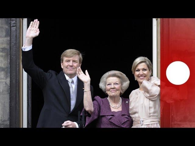 Queen Beatrix abdicates in favour of her son