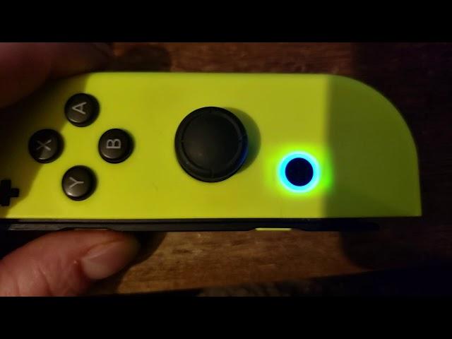 LED light on home button on right joycon