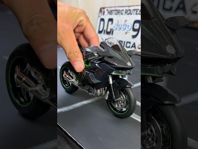 Miniature Kawasaki Ninja H2R diecast model moto #diecast #diecastcollection #moto