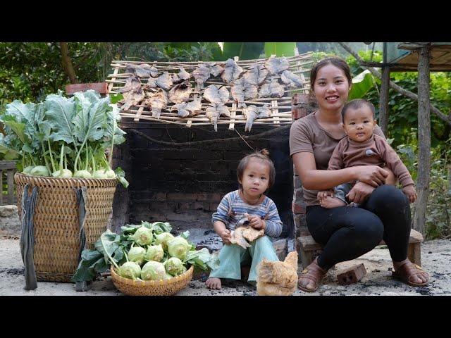 Harvest kohlrabi and dried fish to sell at the market - grill the fish to eat with your children