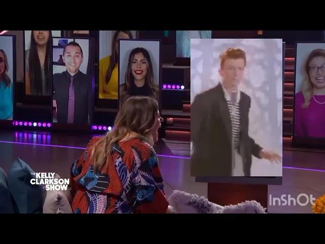 Kelly Clarkson gets RICKROLL'D  #rickrolled #rickrollmemes #kellyclarkson #talkshow #americanidol
