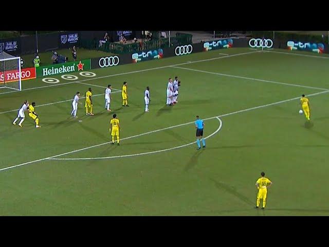 Lucas Zelarayan's Beautiful Free Kick Goal off the Post