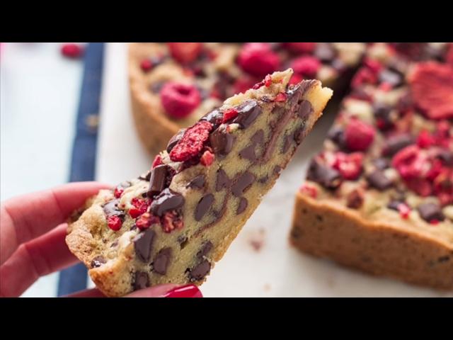 Torta cookie con gocce di cioccolato - (Chocolate chip cookie cake) - Chiarapassion