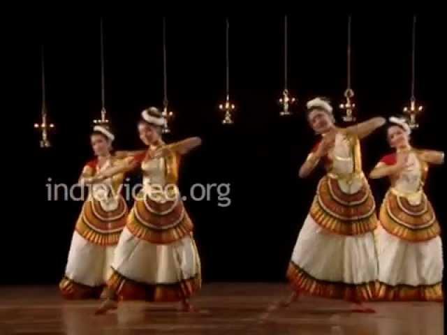 Mohiniyattam Dance Performance by Sunanda Nair -  Mukhachalam