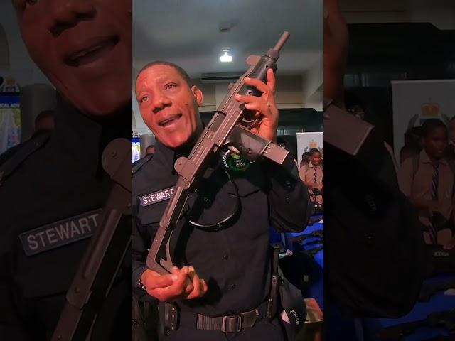 JCF Police Expo 2023 - Weapons Instructor Showing Uzi Submachine Gun #jamaica #jcf #police #israel