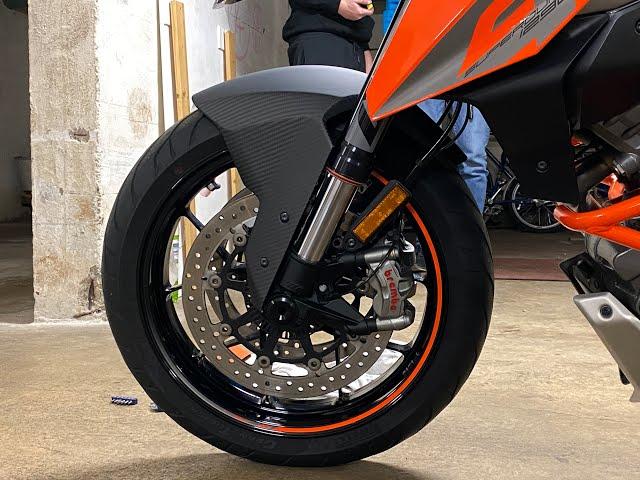 KTM 1290 SUPER DUKE GT- Anbau KTM Carbon Frontfender und ProBrake Hebel SET MIDI ORANGE