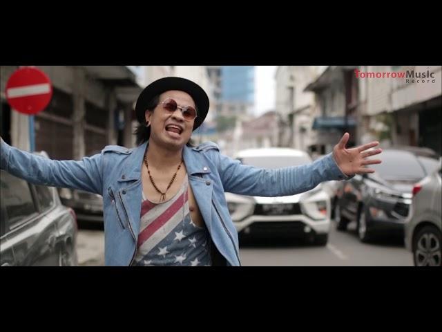 Fajar Siddiq - Takkan Pernah (official Music Video)