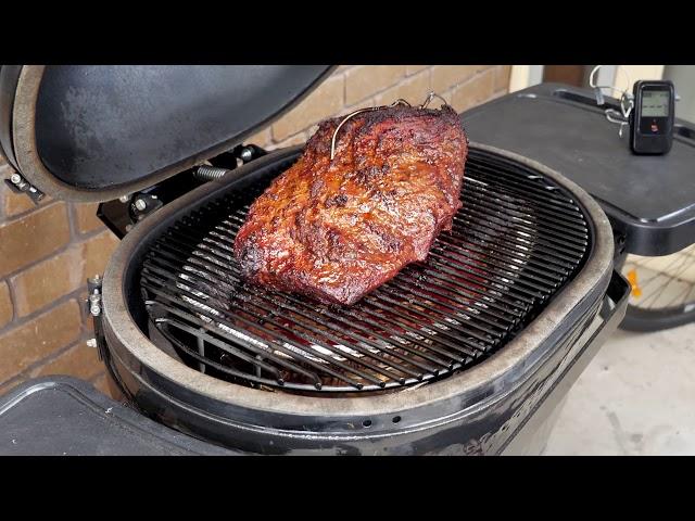 Brisket in Primo Grill