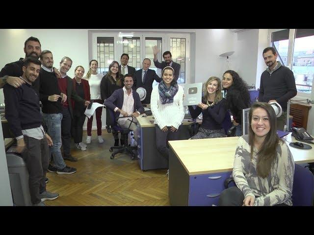 YouTube awards Rome Reports for 100,000 subscribers in English